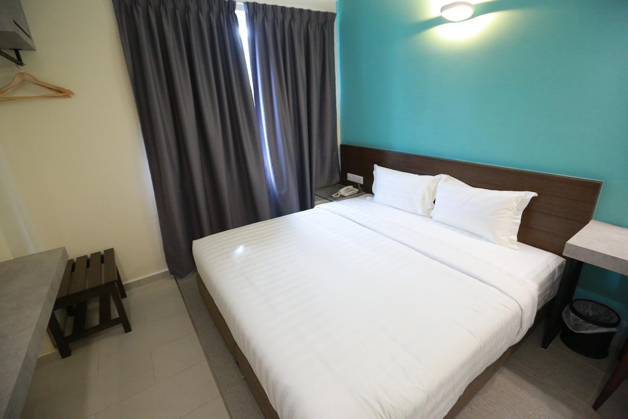 Pantai Regal Boutique Hotel Kuantan Exterior photo