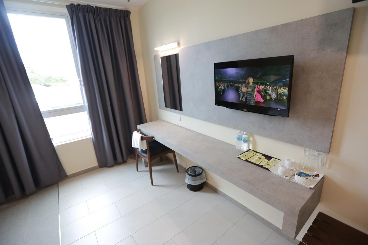 Pantai Regal Boutique Hotel Kuantan Exterior photo